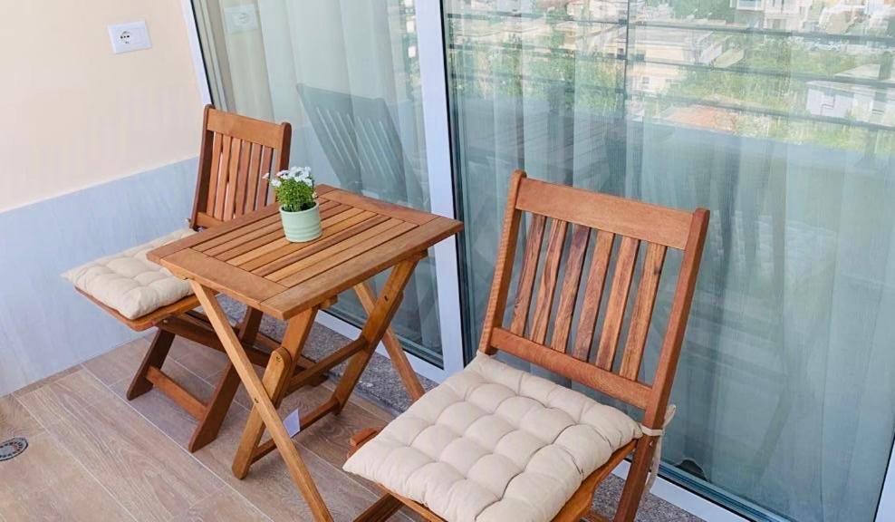 Madalin Seaside Apartment Vlorë Εξωτερικό φωτογραφία