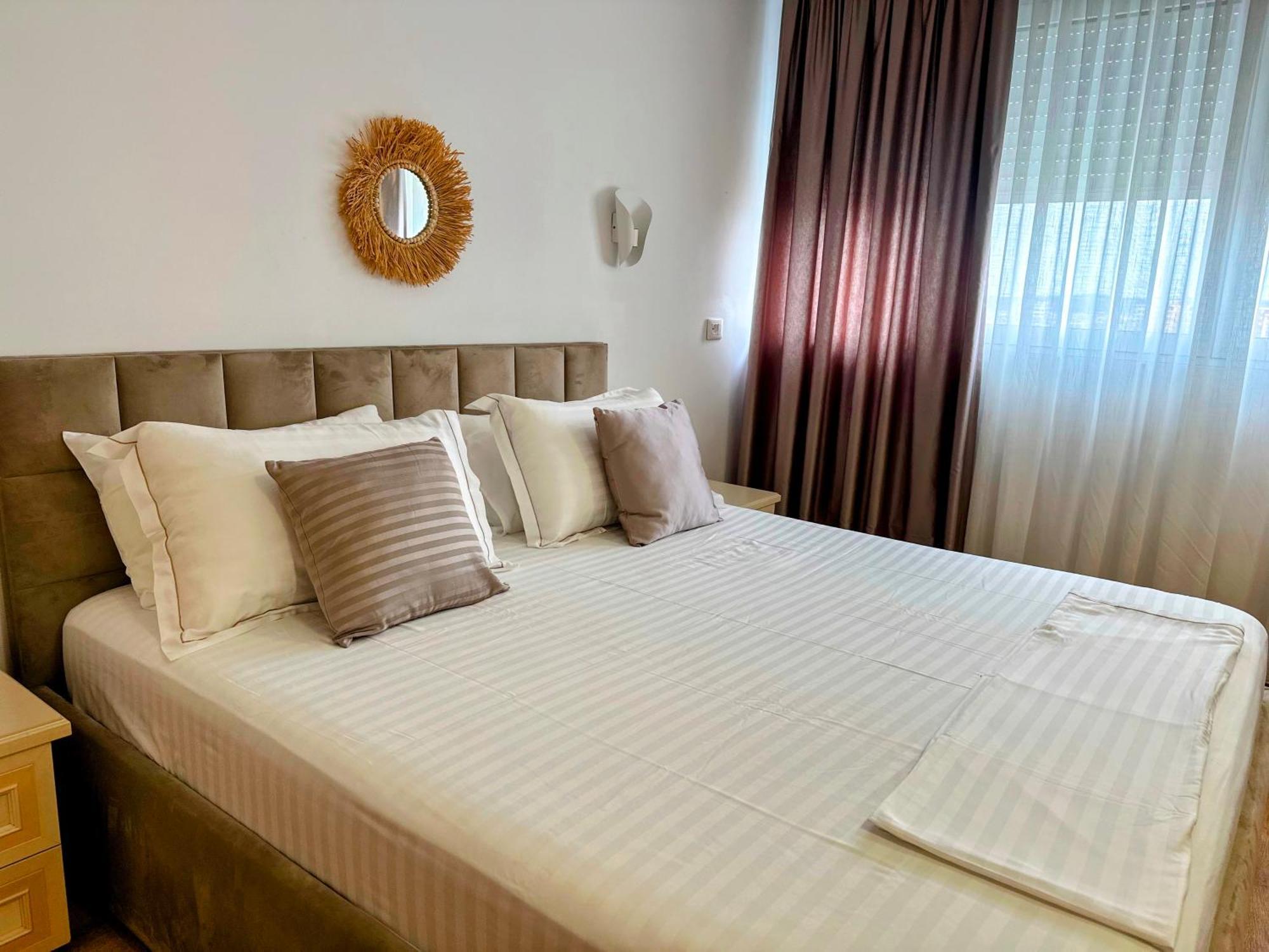 Madalin Seaside Apartment Vlorë Εξωτερικό φωτογραφία